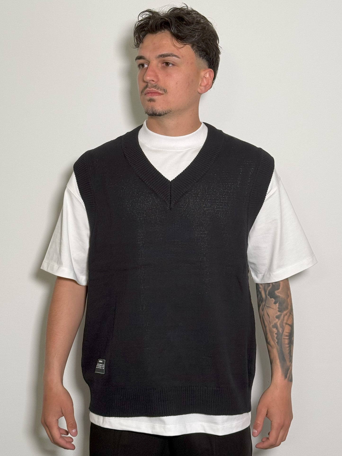 GILET NERO IN MAGLIA