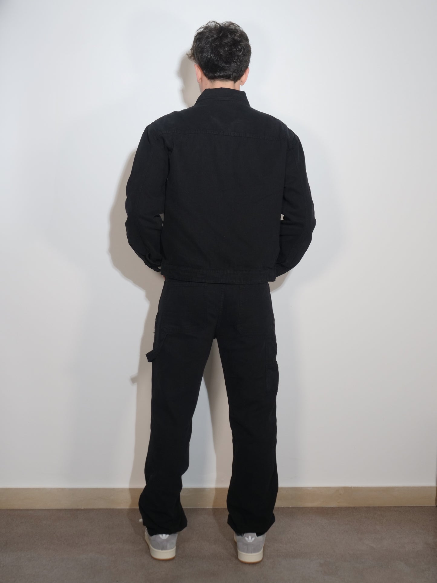 COORDINATO NERO DI JEANS