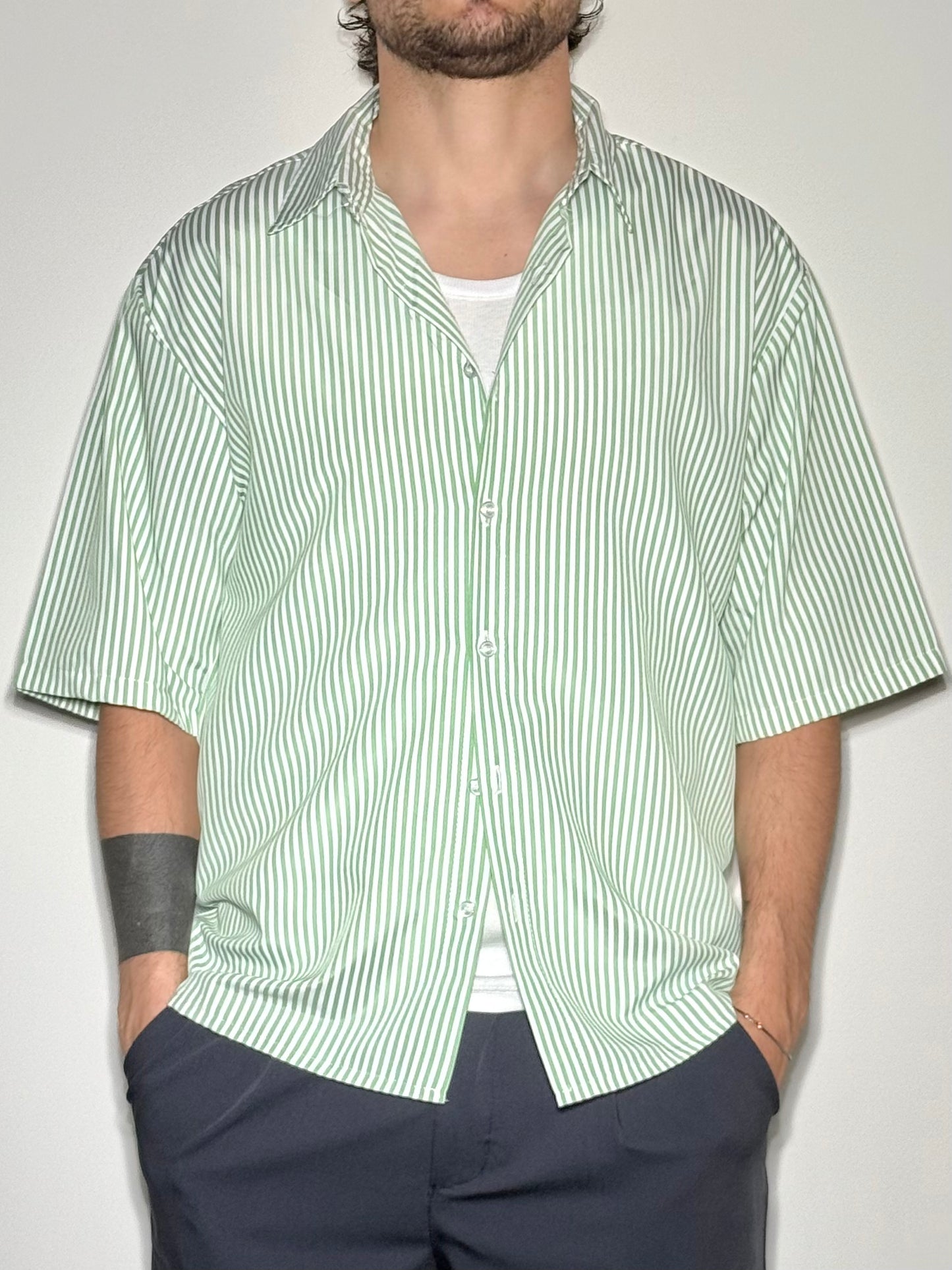 CAMICIA MANICHE CORTE IN VISCOSA VERDE