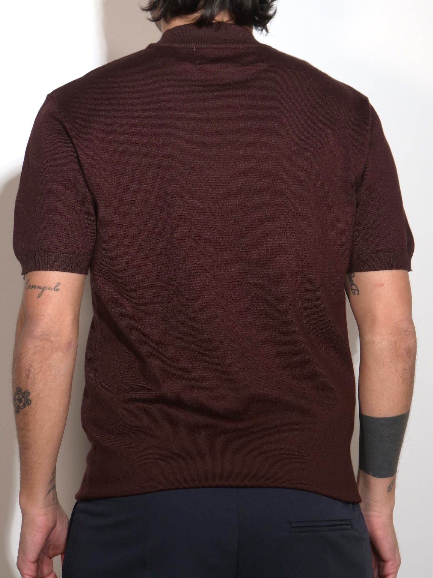 T-SHIRT MARRONE IN FILO