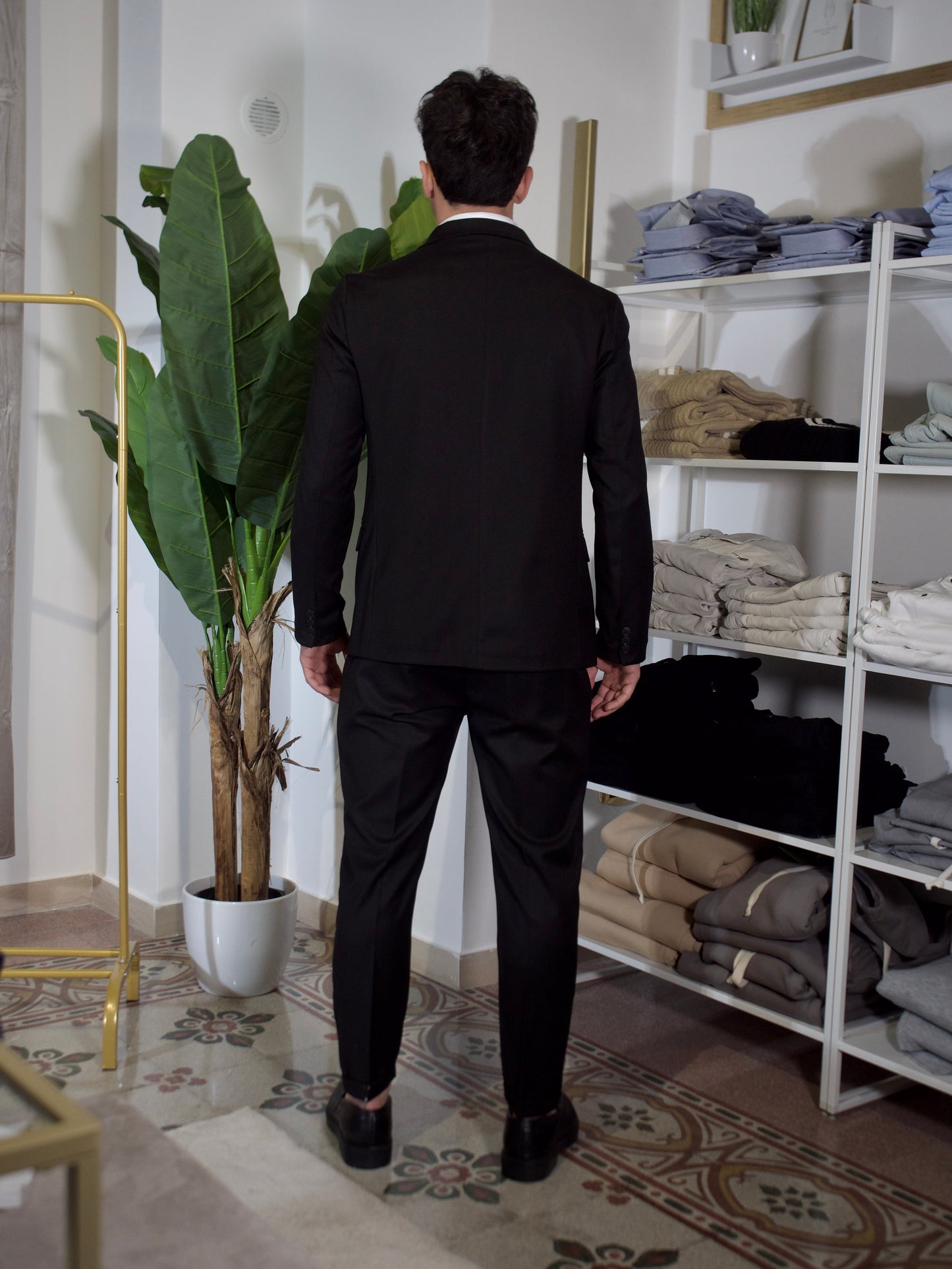 ABITO ELEGANTE NERO