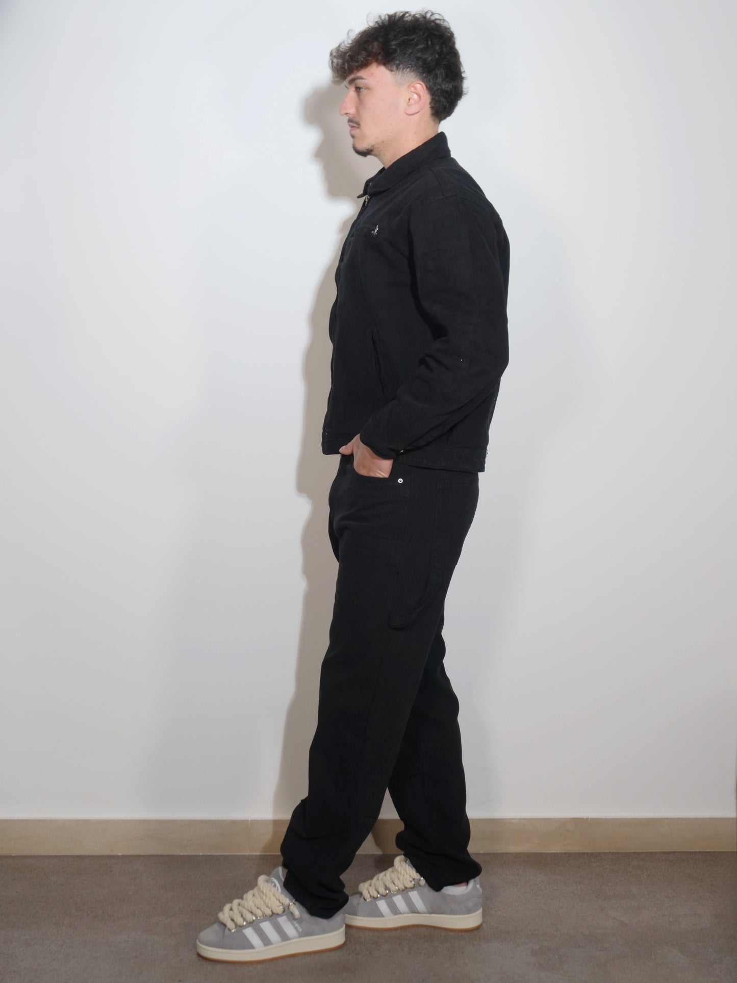 COORDINATO NERO DI JEANS